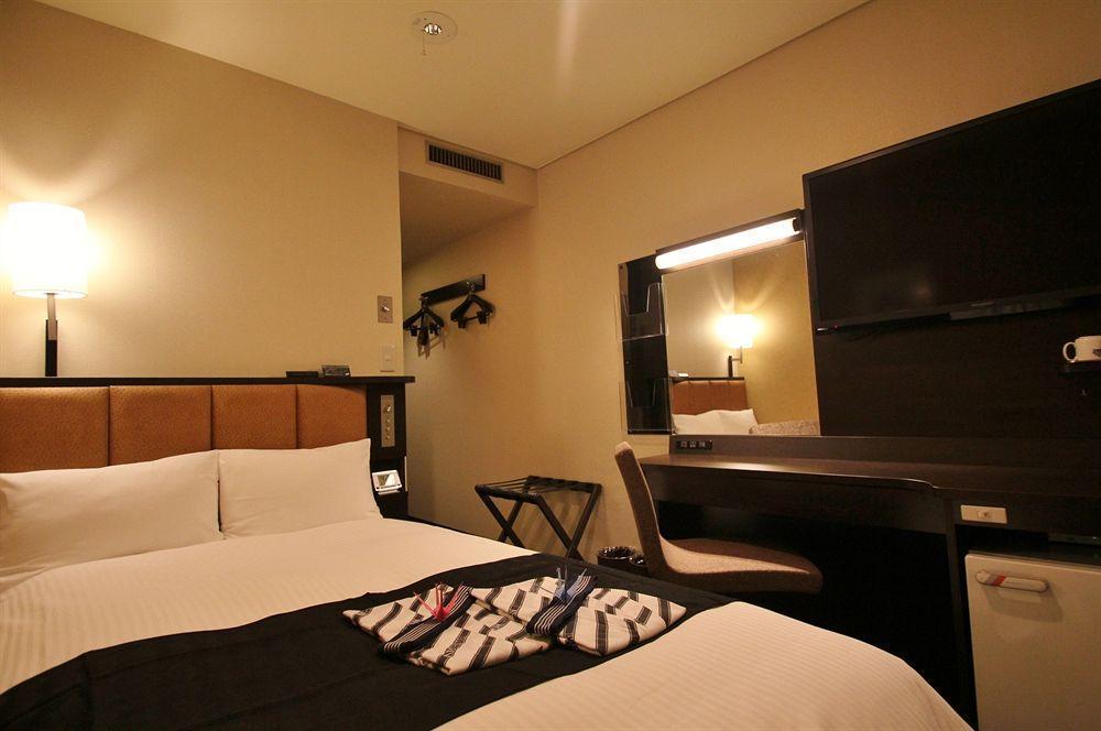 Hiroshima Ekimae Green Hotel ภายนอก รูปภาพ